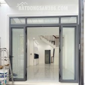 HIẾM-Nhà 2 Mặt Thoáng Nằm Nay Chợ + Bệnh Viện Ở Quận 2-3 Tầng-Hoàn Công